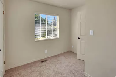 292 E 4960 N, Provo, UT 84604 - Photo 16