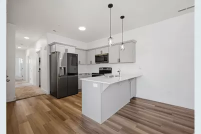 949 W Big Ben Ln #201, Saratoga Springs, UT 84045 - Photo 6