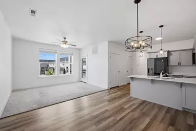 949 W Big Ben Ln #201, Saratoga Springs, UT 84045 - Photo 4