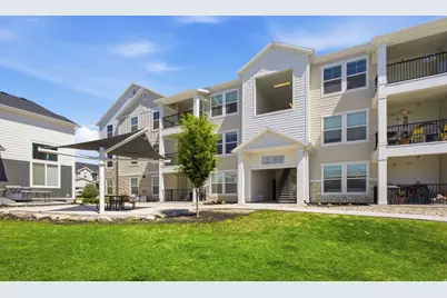 949 W Big Ben Ln #201, Saratoga Springs, UT 84045 - Photo 2