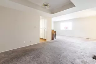 302 E Peach Ln S, Bountiful, UT 84010 - Photo 6