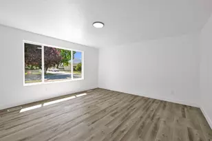 958 N 2075 W, Farr West, UT 84404 - Photo 8