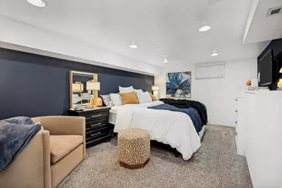 2333 E Lakeview Dr S, Salt Lake City, UT 84109 - Photo 12