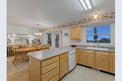 169 E Manilla Dr S, Draper, UT 84020 - Photo 8