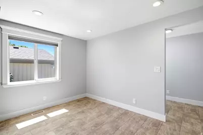 1962 N 2600 E, Layton, UT 84040 - Photo 6