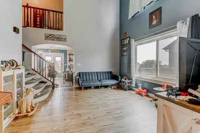 8842 N Jefferson Dr, Eagle Mountain, UT 84005 - Photo 2