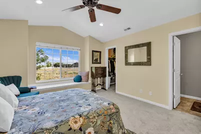 658 Canterbury Ln, North Salt Lake, UT 84054 - Photo 10