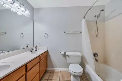986 N Independence Ave, Provo, UT 84604 - Photo 14