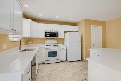 1472 S 2250 E, Spanish Fork, UT 84660 - Photo 4