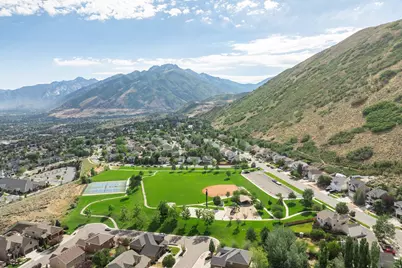 258 E Red Leaf Dr, Draper, UT 84020 - Photo 42