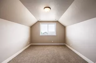 258 E Red Leaf Dr, Draper, UT 84020 - Photo 28