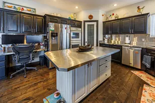 9995 S Caddie Cir W, South Jordan, UT 84009 - Photo 16
