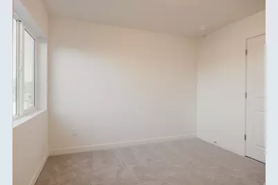 5233 S Paramount Dr, Riverdale, UT 84405 - Photo 86