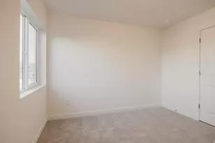 5233 S Paramount Dr, Riverdale, UT 84405 - Photo 86