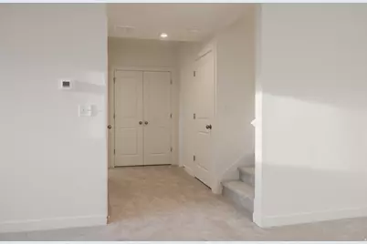 5233 S Paramount Dr, Riverdale, UT 84405 - Photo 94