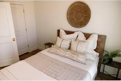 718 W Vista Sur Ln #17, Saint George, UT 84790 - Photo 16