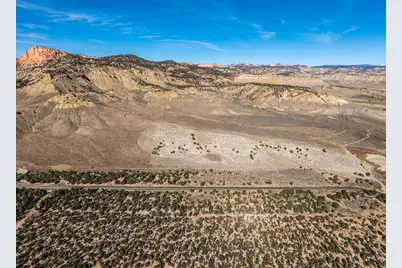 1040 W Under The Rim Rd, Tropic, UT 84776 - Photo 10