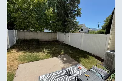 183 E 820 S, Centerville, UT 84014 - Photo 12