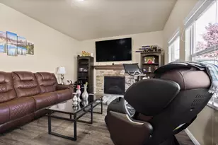 2005 E Redtail Way N, Layton, UT 84040 - Photo 16