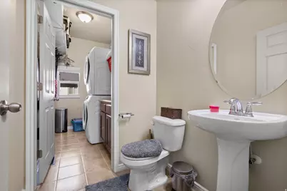 2005 E Redtail Way N, Layton, UT 84040 - Photo 8
