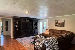 245 E 400 N, Lindon, UT 84042 - Photo 18