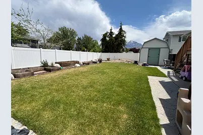269 E 9545 S, Sandy, UT 84070 - Photo 2
