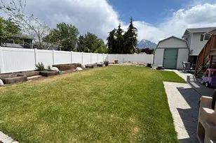 269 E 9545 S, Sandy, UT 84070 - Photo 2