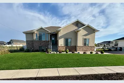 2677 W 3300 S, West Haven, UT 84401 - Photo 2