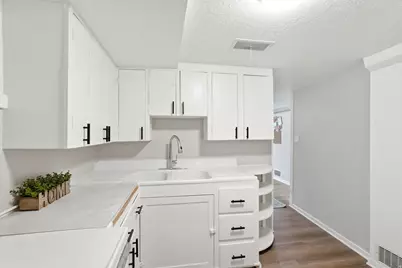 270 E 700 N, Logan, UT 84321 - Photo 22