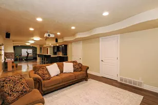 11103 S Alpine Creek Way W, South Jordan, UT 84095 - Photo 32