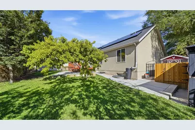 143 W Wrangler Ave, Saratoga Springs, UT 84045 - Photo 26