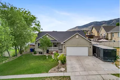 143 W Wrangler Ave, Saratoga Springs, UT 84045 - Photo 2