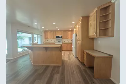 1938 E 5150 S, Holladay, UT 84117 - Photo 8