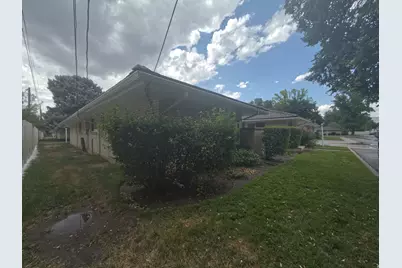 1938 E 5150 S, Holladay, UT 84117 - Photo 32