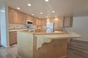 1938 E 5150 S, Holladay, UT 84117 - Photo 6
