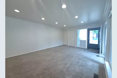 1938 E 5150 S, Holladay, UT 84117 - Photo 4