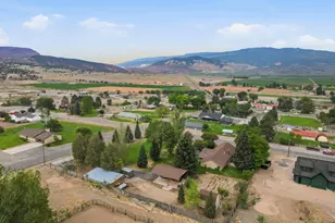 161 E 100 N, Bicknell, UT 84715 - Photo 42