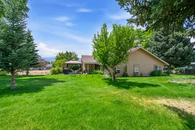 161 E 100 N, Bicknell, UT 84715 - Photo 36