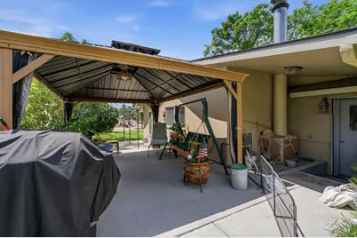 161 E 100 N, Bicknell, UT 84715 - Photo 32