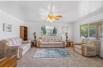 161 E 100 N, Bicknell, UT 84715 - Photo 4