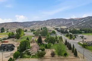161 E 100 N, Bicknell, UT 84715 - Photo 2