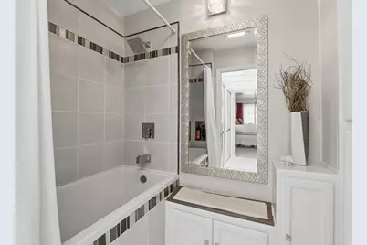 4857 S 1690 E, Holladay, UT 84117 - Photo 16