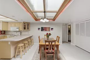4857 S 1690 E, Holladay, UT 84117 - Photo 8