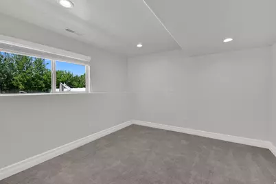 1407 N 3455 W, Clinton, UT 84015 - Photo 38