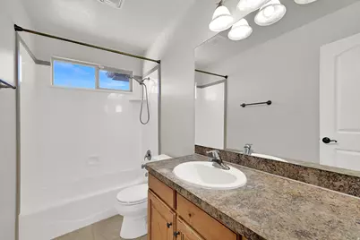 1407 N 3455 W, Clinton, UT 84015 - Photo 32