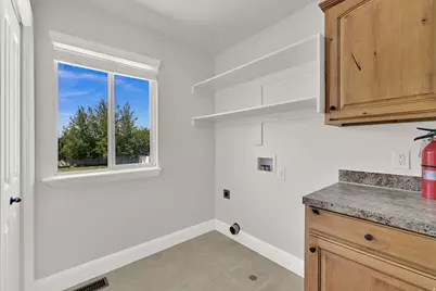1407 N 3455 W, Clinton, UT 84015 - Photo 20