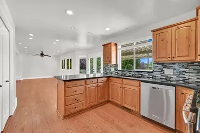 1407 N 3455 W, Clinton, UT 84015 - Photo 18