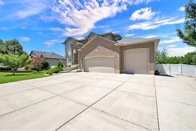 1407 N 3455 W, Clinton, UT 84015 - Photo 4