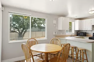 3881 S Bonniewood Dr W, West Valley, UT 84119 - Photo 12