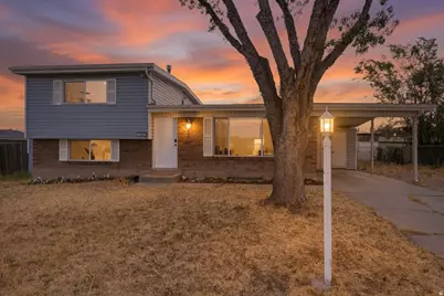 3881 S Bonniewood Dr W, West Valley, UT 84119 - Photo 2